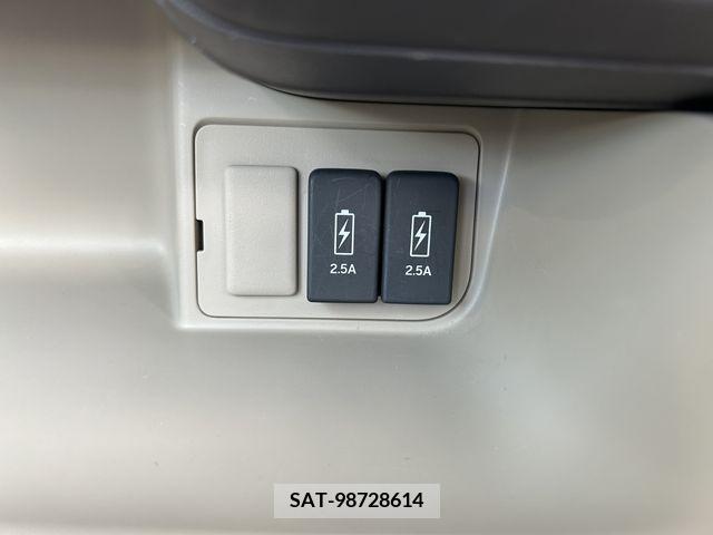 Honda N BOX 2017-11 280540-11