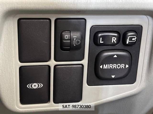 Toyota PRIUS 2009-10 321979-7