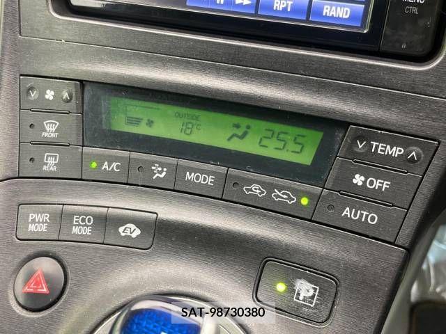 Toyota PRIUS 2009-10 321979-5