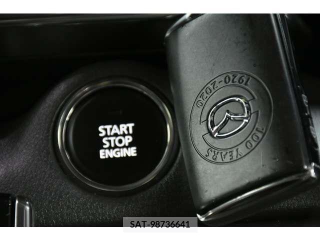 Mazda MX-30 2021-02 210000-8