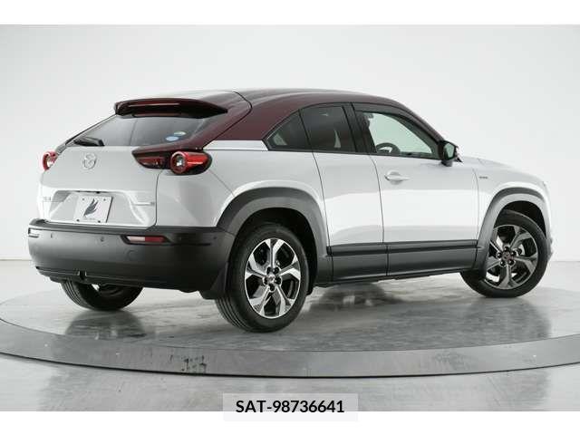Mazda MX-30 2021-02 210000-1