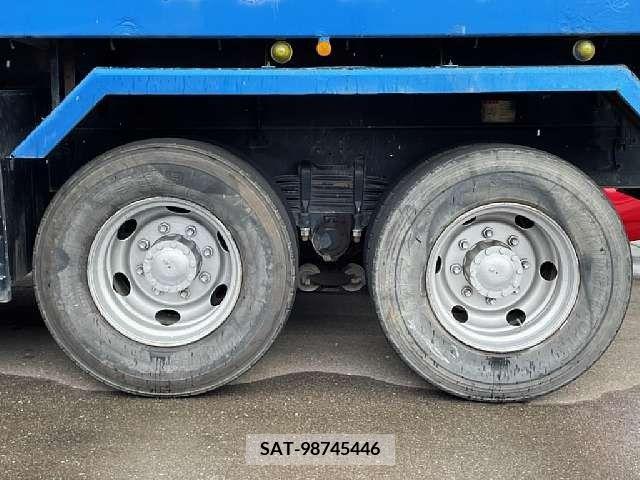 Isuzu GIGA 2009-09 301501-8