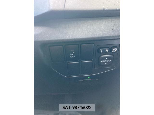 Toyota PRIUS 2014-02 393451-19