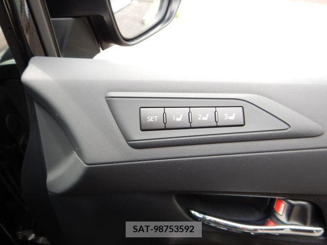 Toyota ALPHARD 2022-11 299578-9