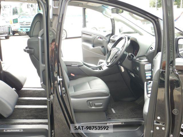 Toyota ALPHARD 2022-11 299578-4