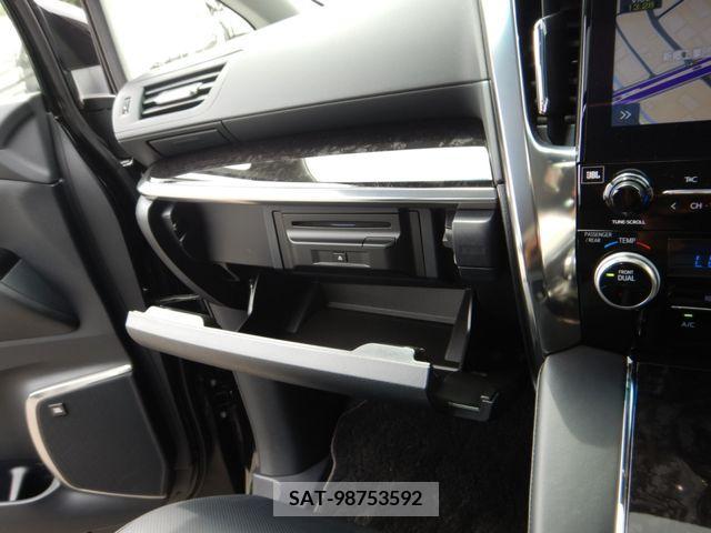 Toyota ALPHARD 2022-11 299578-14