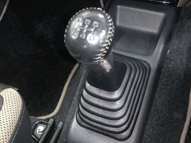 Suzuki JIMNY 2017-11 26525-19