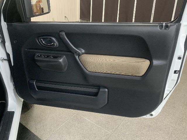 Suzuki JIMNY 2017-11 26525-21