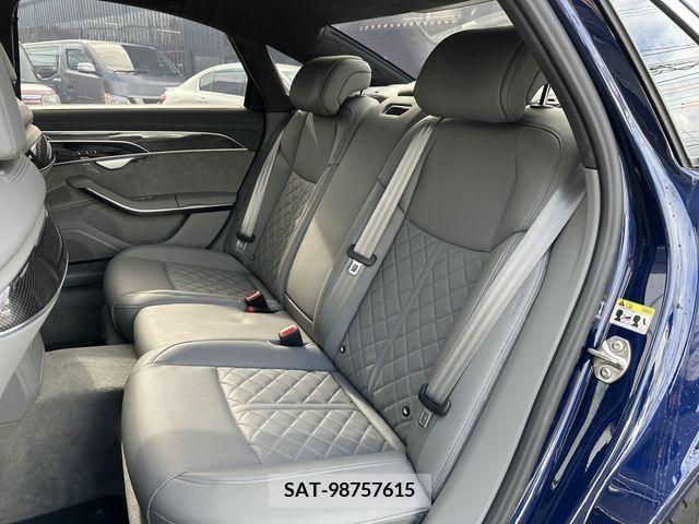 Audi S8 2020-09 208203-13