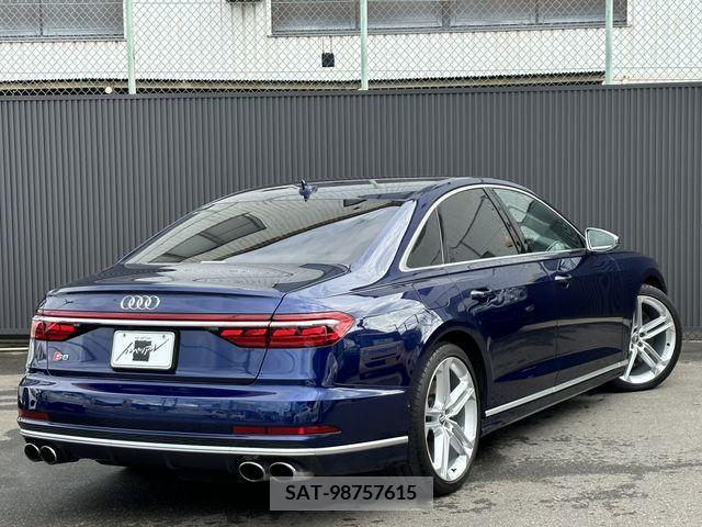 Audi S8 2020-09 208203-4