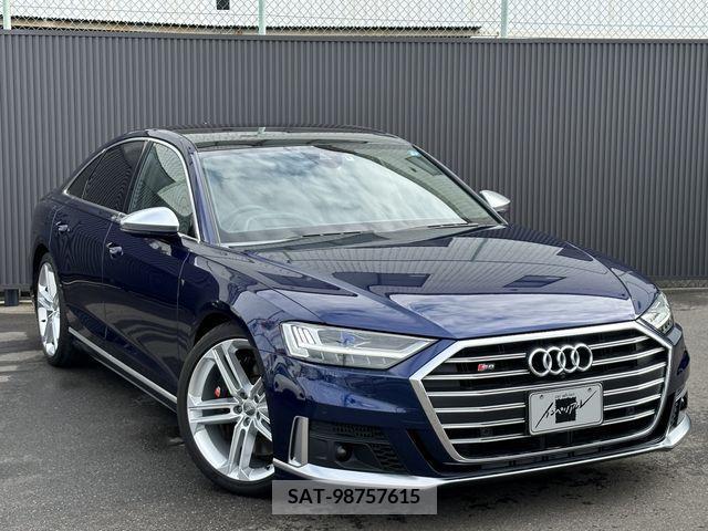 Audi S8 2020-09 208203-5