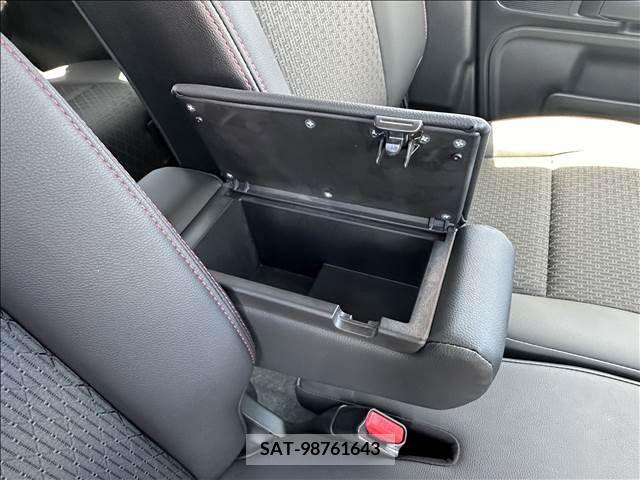 Suzuki SPACIA 2021-09 368668-27