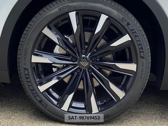 Toyota CROWN 2023-04 200635-27