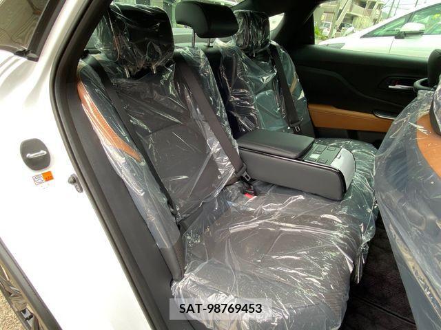 Toyota CROWN 2023-04 200635-19