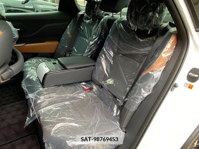Toyota CROWN 2023-04 200635-21