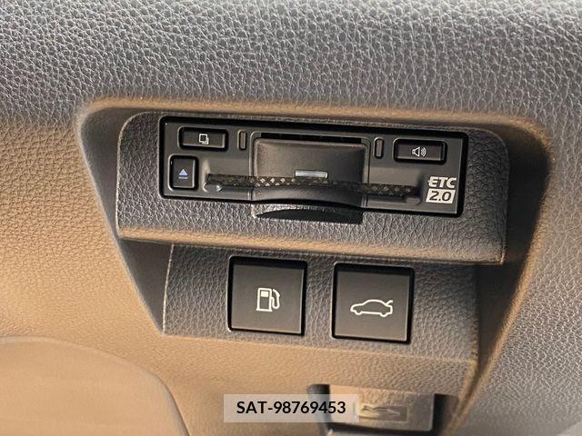 Toyota CROWN 2023-04 200635-23