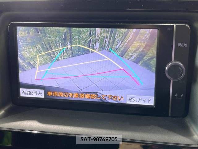 Toyota VOXY 2014-07 289086-3