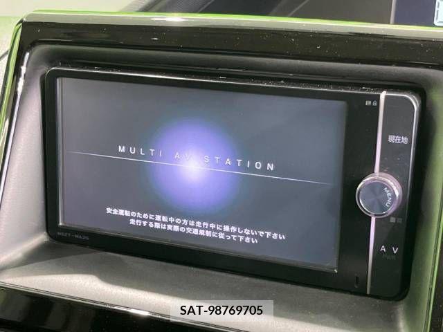 Toyota VOXY 2014-07 289086-2