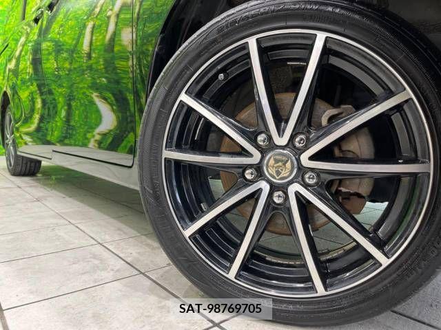 Toyota VOXY 2014-07 289086-15
