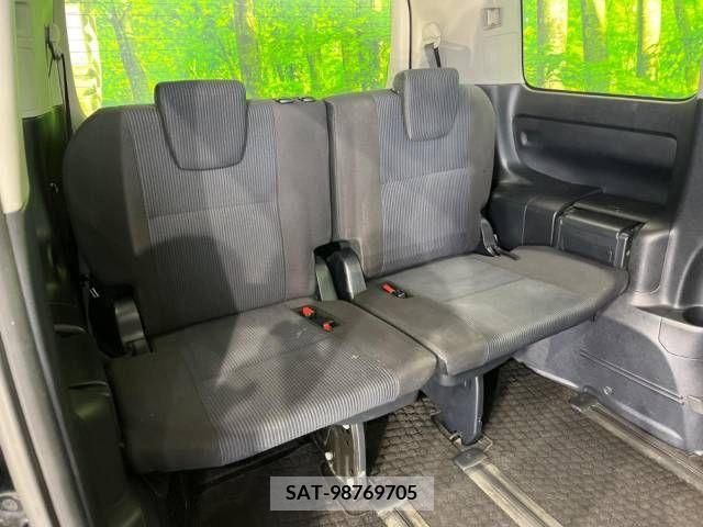 Toyota VOXY 2014-07 289086-12