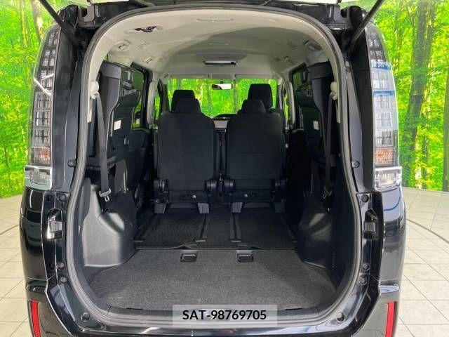 Toyota VOXY 2014-07 289086-13