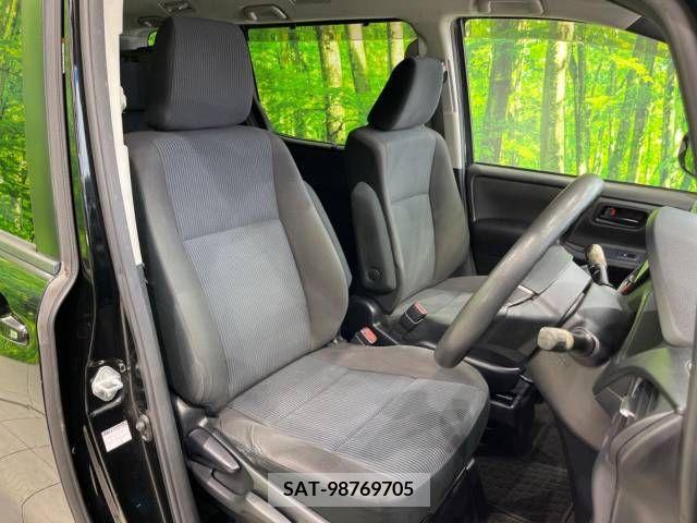 Toyota VOXY 2014-07 289086-10