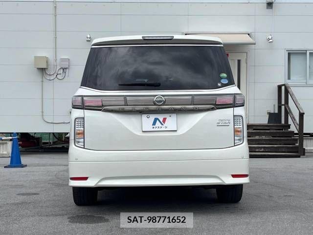 Nissan ELGRAND 2014-12 316285-18