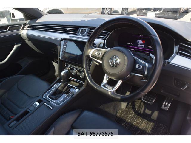 VolksWagen ARTEON 2018-02 320225-12