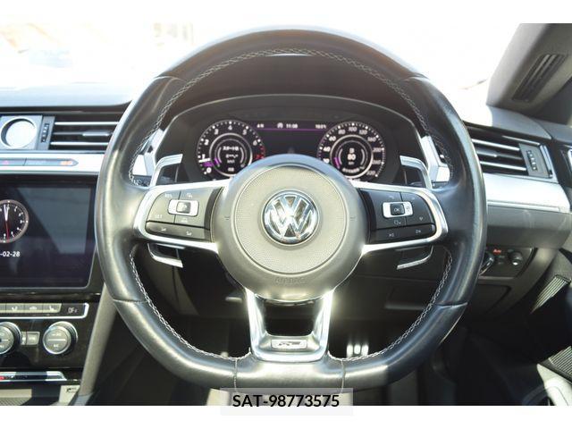 VolksWagen ARTEON 2018-02 320225-11