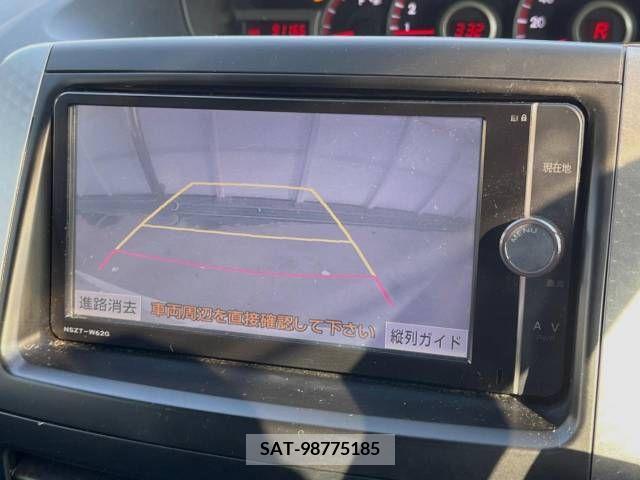 Toyota VOXY 2013-08 255549-6