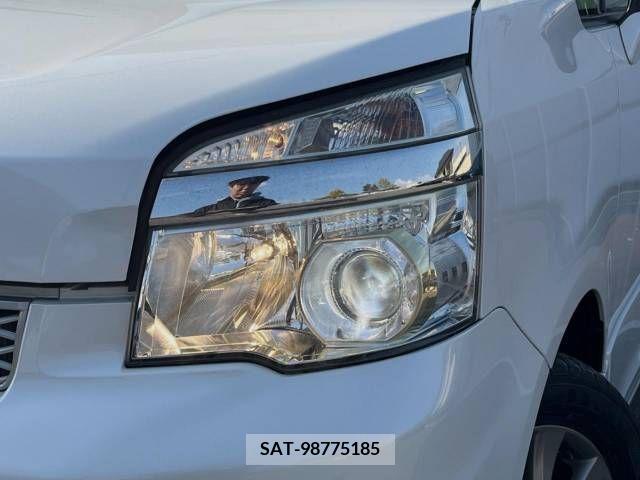 Toyota VOXY 2013-08 255549-13
