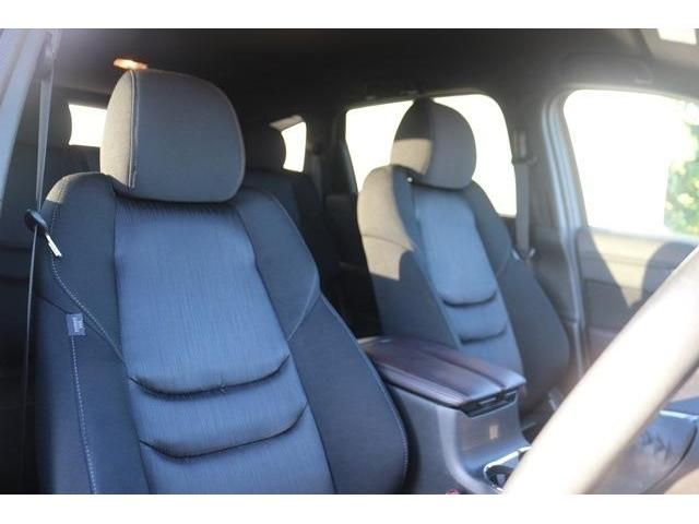 Mazda CX-8 2018-10 17487-11