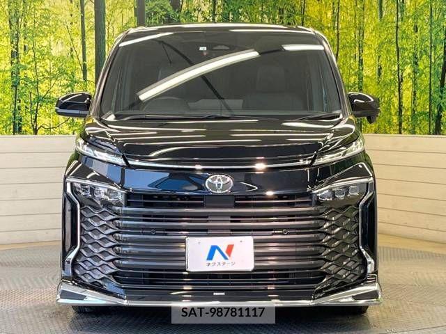 Toyota VOXY 2022-02 313567-13