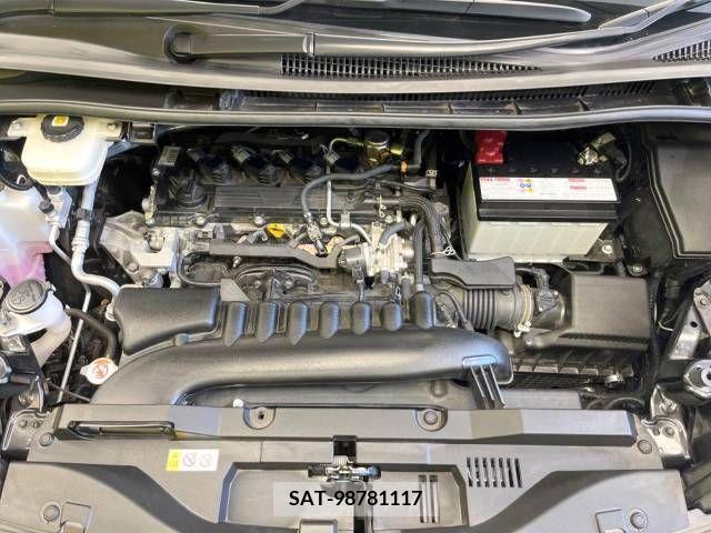 Toyota VOXY 2022-02 313567-17