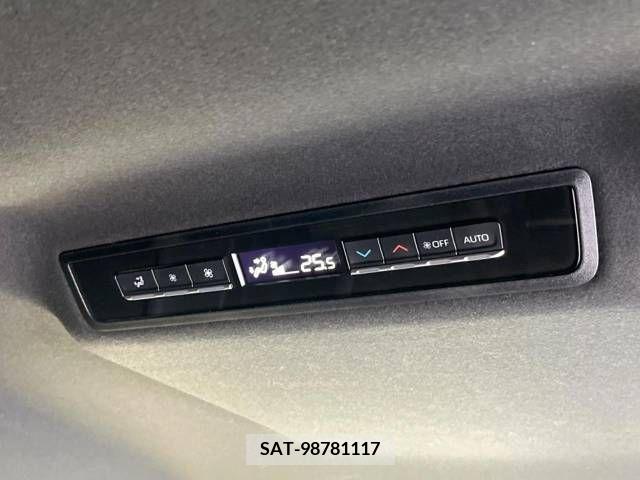 Toyota VOXY 2022-02 313567-7