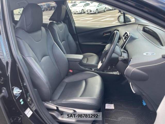 Toyota PRIUS 2017-10 352689-7