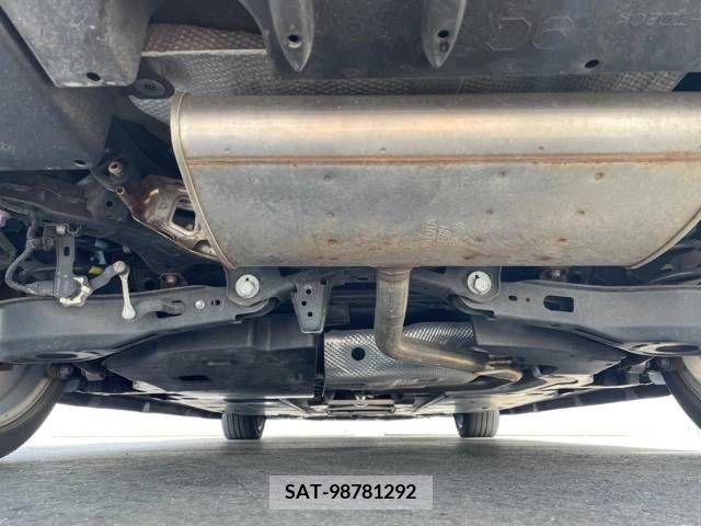 Toyota PRIUS 2017-10 352689-18