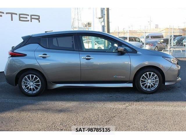 Nissan LEAF 2017-11 217307-7