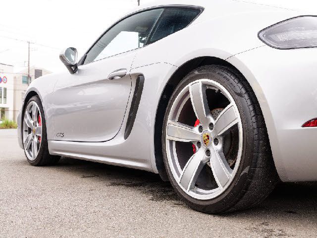 Porsche CAYMAN 2018-11 2827-12