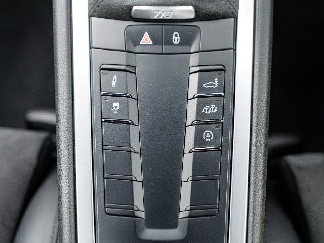 Porsche CAYMAN 2018-11 2827-11