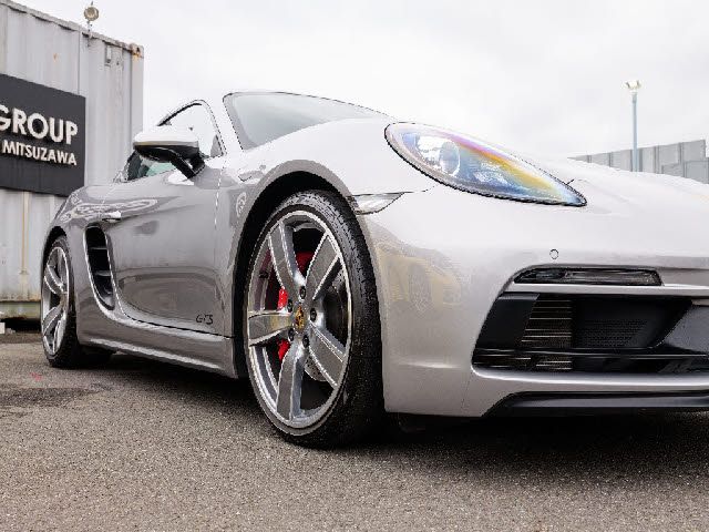 Porsche CAYMAN 2018-11 2827-1