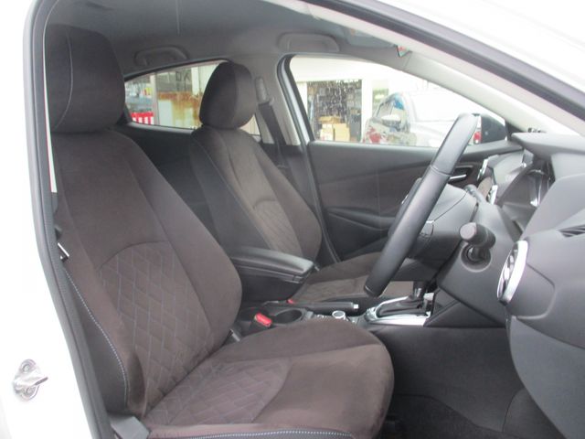 Mazda DEMIO 2019-02 7149-10