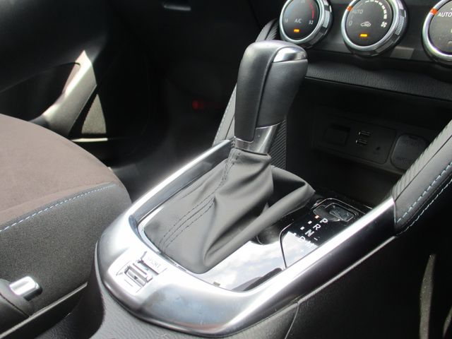 Mazda DEMIO 2019-02 7149-16