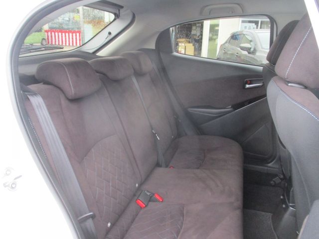 Mazda DEMIO 2019-02 7149-11