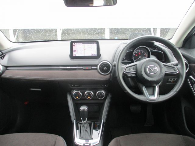 Mazda DEMIO 2019-02 7149-9