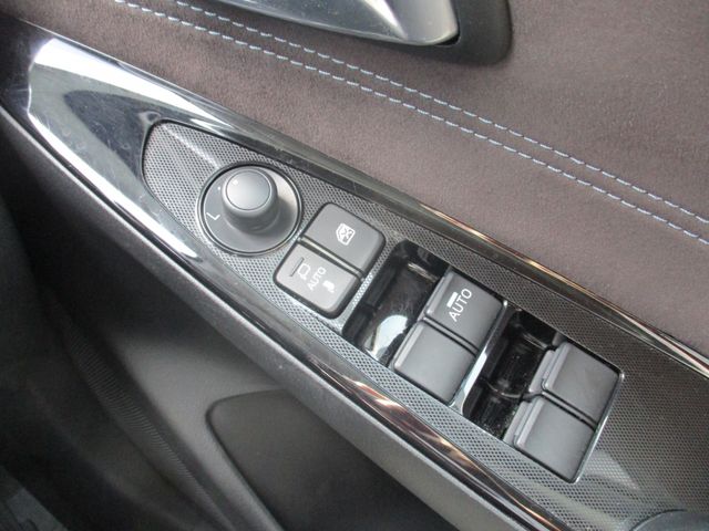 Mazda DEMIO 2019-02 7149-19