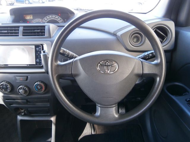 Toyota BB 2010-01 183075-9
