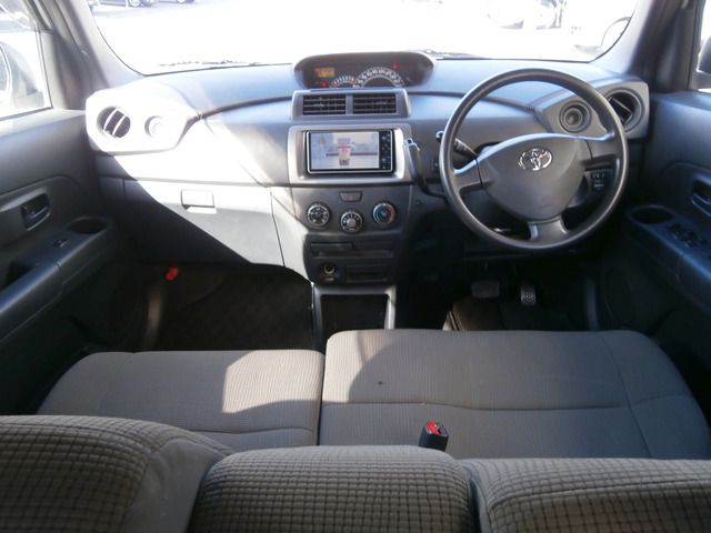 Toyota BB 2010-01 183075-8
