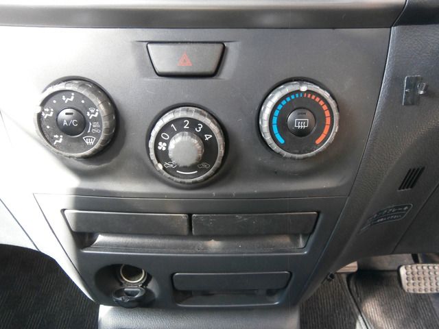 Toyota BB 2010-01 183075-13
