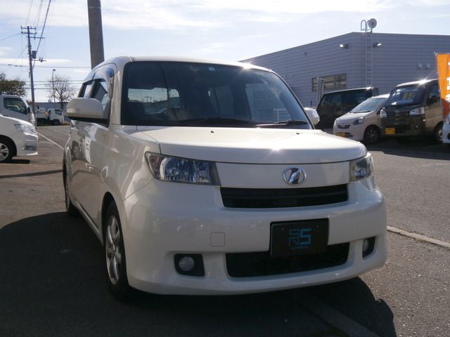 Toyota BB 2010-01 183075-0